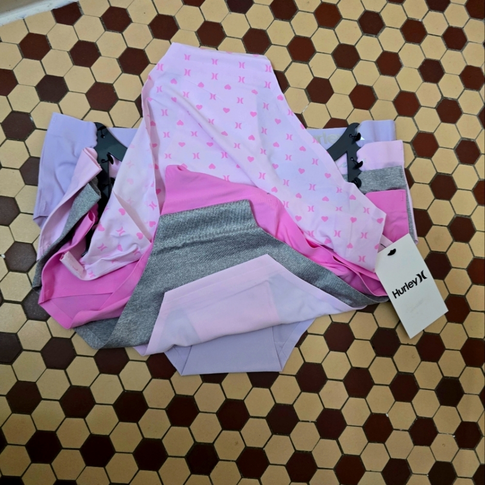 NWT Hurley Beautiful 3PK Multicolor Briefs, SZs L & M. Bonded Finishes. $35 Each - Picture 10 of 12